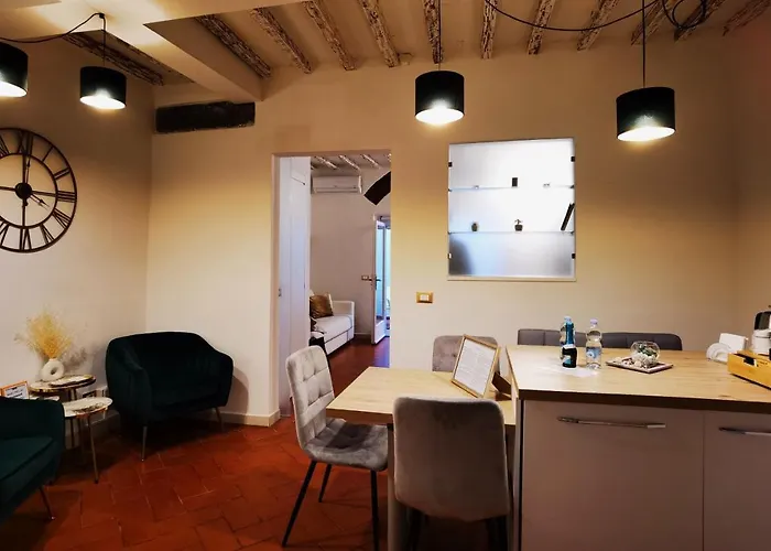 Rjgal Apartment B&B
